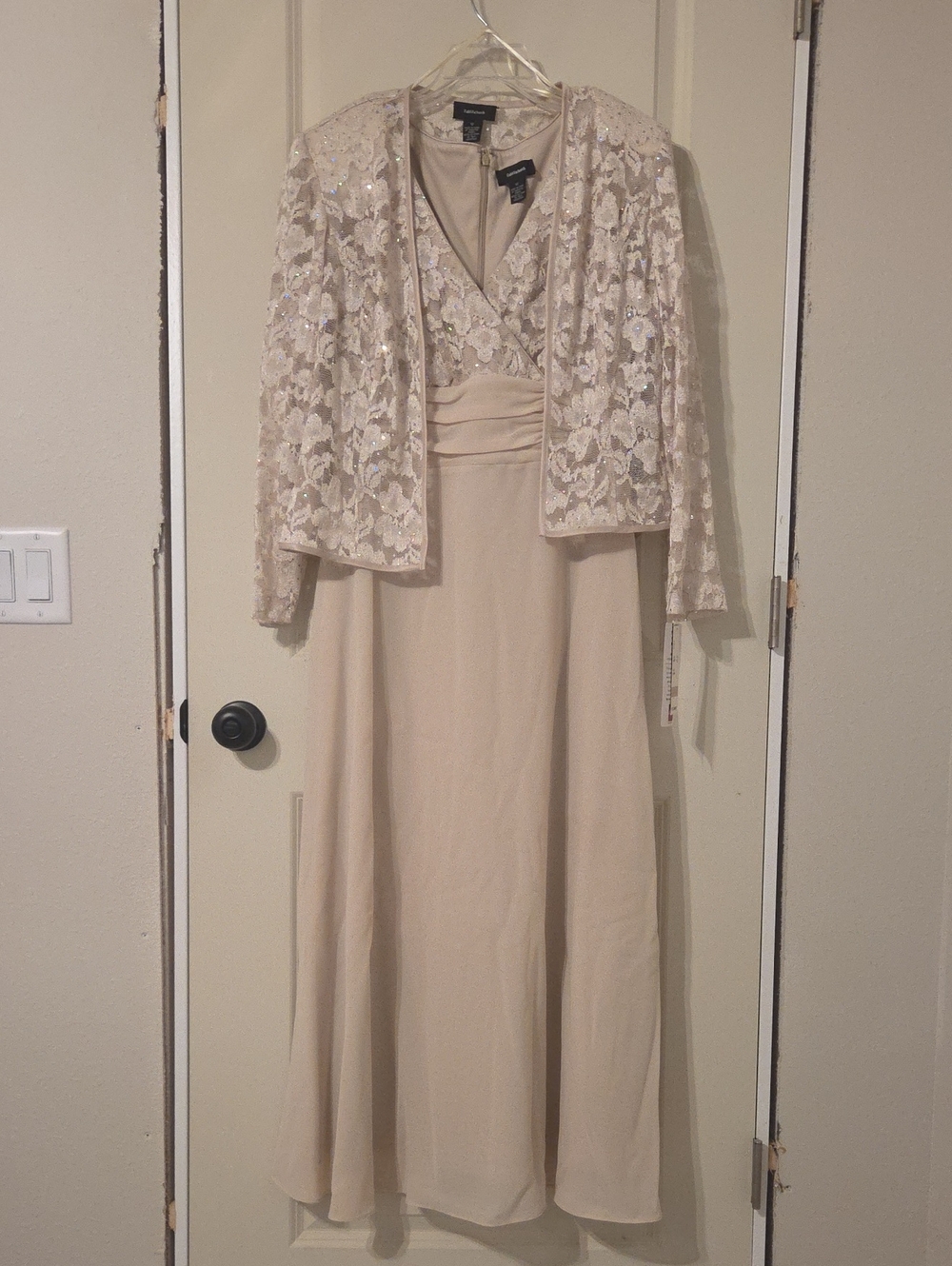 NWT R&M Richards 2-Piece Champagne Lace Jacket Dress Set Size 12